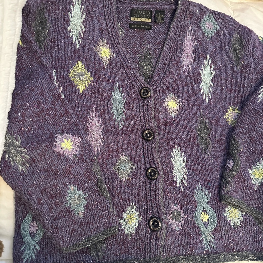 Sigrid Olsen Purple Knit V-Neck Button Front Cardigan with Multicolor Embroidery - Picture 4 of 8